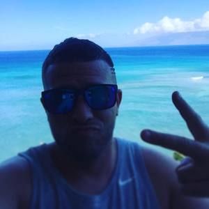 Meet your Posher, Dustin